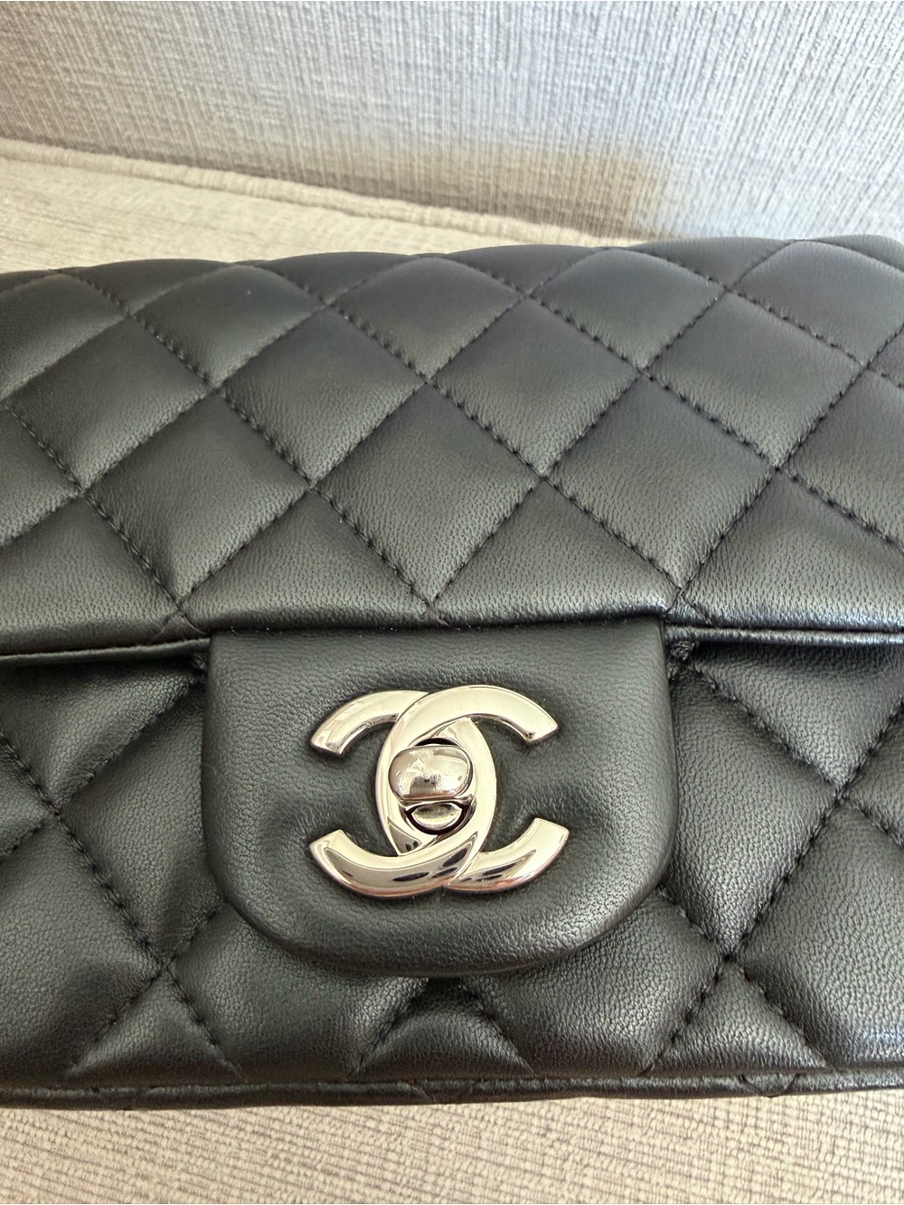 Chanel Black Mini Square Flap bag SHW - Picture 6 of 11